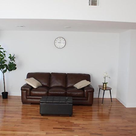 Cozy & Deluxe Apartment - Ez Access To Nyc 뉴어크 외부 사진